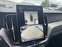 Volvo XC60 T8 Plug-in hybrid AWD Ultra Dark | Heico bodykit + Uitlaat systeem | Spoorverbreder | 22 Inch | Bowers & Wilkens | Stoel Massage | Full optie