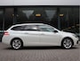 Peugeot 308 SW 1.2 PureTech Blue Lease Executive Navi / Climate / Pano / Pdc / Elekramen / Distributie recent vervangen / Onderhoud reeds uitgevoerd /