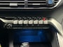 Peugeot 3008 1.2 PureTech Active Business Navigatie Apple Carplay Android Auto Parkeerhulp Cruise Control Stoelverwarming Virtual Cockpit Climate Control Lichtmetalen velgen