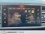Peugeot 308 SW 1.2 PureTech Blue Lease, Trekhaak aanwezig, Ruime gezinsauto.