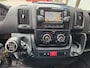 Renault Master / Peugeot Boxer 140 PK Lowliner Laadklep / Oprijklep Lage instap Airco Cruisecontrol