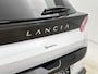Lancia Ypsilon 280pk HF 54 kWh Automaat | Navigatie | Adaptieve Cruise Control | Camera Voor + Achter | 18"LMV | Dodehoekdetectie | Keyless Entry/Start | 3 FASE | LED | Sportonderstel |