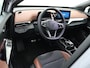 Volkswagen ID.4 Pure 52 kWh 170pk | Navigatie | Apple Carplay en Android Auto | Parkeercamera | Stuur\stoel- Verwarming | Warmtepomp | IQ light |