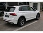 Volkswagen Tiguan 1.4 TSI eHybrid 245pk R-Line DSG Automaat / Panorama dak / IQ-Led / Zwenkbare trekhaak / LM 19 inch / Navigatie / Camera