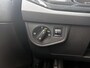 Volkswagen Polo 1.0 TSI Life Business 95pk | Navigatie | Apple Carplay/Android Auto | Parkeer sensoren voor en achter | Climatronic (automatische airco) | cruise control adaptief | Stoelverwarming |