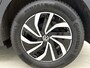 Volkswagen Polo 1.0 TSI Life Business 95pk | Navigatie | Apple Carplay/Android Auto | Parkeer sensoren voor en achter | Climatronic (automatische airco) | cruise control adaptief | Stoelverwarming |