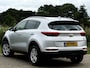 Kia Sportage 1.6 GDI First Edition - Sparkling Silver - Trekhaak/Nav/Camera