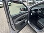 Hyundai Tucson 1.6 T-GDI PHEV Premium Sky 4WD |Trekhaak| Panoramisch schuif/kantel dak | Apple Carplay/Android Auto | Stoelverwarming/verkoeling | Elektrische achterklep | Elektrische verstelbare stoelen met geheugen |