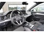Audi Q5 50 TFSI e S edition | 21 inch | Zwart optiek | Matrix LED | Dodehoekdetectie | Adaptieve cruise control | Virtual Cockpit | 360 graden camera | Voorstoelen en achterbank verwarming | 2 x S-Line | Ambiance verlichting |