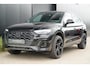 Audi Q5 50 TFSI e S edition | 21 inch | Zwart optiek | Matrix LED | Dodehoekdetectie | Adaptieve cruise control | Virtual Cockpit | 360 graden camera | Voorstoelen en achterbank verwarming | 2 x S-Line | Ambiance verlichting |