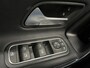 Mercedes-Benz CLA Shooting Brake 250 e Business SoH 93% Panoramadak Trekhaak Navigatie Camera Parkeerhulp Cruise control Stoelverwarming Virtual Cockpit Full Led Half leder Climate Control Lichtmetalen velgen