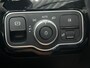 Mercedes-Benz CLA Shooting Brake 250 e Business SoH 93% Panoramadak Trekhaak Navigatie Camera Parkeerhulp Cruise control Stoelverwarming Virtual Cockpit Full Led Half leder Climate Control Lichtmetalen velgen