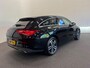 Mercedes-Benz CLA Shooting Brake 250 e Business SoH 93% Panoramadak Trekhaak Navigatie Camera Parkeerhulp Cruise control Stoelverwarming Virtual Cockpit Full Led Half leder Climate Control Lichtmetalen velgen
