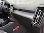 Volvo XC40 2.0 B4 Plus Dark / Elektr. verstelb. voorstoelen / Harman/Kardon / Achteruitrijcamera /