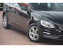 Volvo V60 2.0 T4 Momentum | Navigatie | Clima | PDC | BLIS | Stoelverwarming | Dealeronderhouden laatste beurt bij 177000km