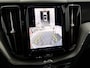 Volvo XC60 2.0 T6 Plug-in hybrid AWD Plus Dark Panoramadak, 360 Camera, Navi, Harman/Kardon, Memory stoelen, Elektrische achterklep, Stoel/Stuur verwarming