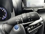 Toyota Yaris Cross 1.5 Hybrid Adventure Bi-Tone Head Up PDC Stoelverwarming Stuurverwarming