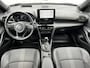 Toyota Yaris Cross 1.5 Hybrid Adventure Bi-Tone Head Up PDC Stoelverwarming Stuurverwarming