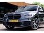 BMW X1 SDrive20i Centennial High Executive|Rijklaar!|M-Sport|Pano|HUD|Trekhaak|Camera|Stoelverwarming