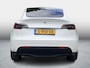 Tesla Model Y Long Range AWD 75 kWh SOH 94,9% / 20'' LMV ( € 2.300 ) / 3 Fase / Panorama / Stoelverwarming / Memory / Dodehoek / Full-LED /