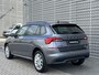 Skoda Kamiq 1.0 TSI Ambition / Parkeersensoren V+A / Stuur + Stoelverwarming / LED / App-Connect / Verwarmbare Voorruit **