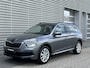 Skoda Kamiq 1.0 TSI Ambition / Parkeersensoren V+A / Stuur + Stoelverwarming / LED / App-Connect / Verwarmbare Voorruit **