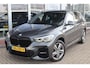 BMW X1 (f48) XDRIVE25e 220PK AUTOMAAT M-SPORT SHADOW LINE | Navi | Stoelverw. | Sfeerverl. | Elekt.Klep | 18 Inch Lm | Led |