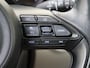Toyota Yaris 1.5 Hybrid Executive | airco automatisch | Apple Carplay/Android | Autonomous Emergency Braking | bots herkenning en activatie | cruise control adaptief | lederen/stof bekleding | lichtmetalen velgen 17" | navigatiesysteem full map |