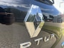 Renault Captur 1.6 E-Tech Hybrid 145 Intens / Schuif - Kanteldak / Semi Elektrische Trekhaak / Apple Carplay & Android Auto / Rondom zichtcamera / Climate Control / Navigatie / Lichtmetalen Velgen /