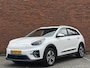 Kia Niro EV e-Niro DynamicPlusLine 64 kWh | SOH 95,6 % | Navigatie | Climate Control | Schuif-/ kanteldak | Parkeersensoren Voor & Achter | Camera Achter |