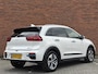 Kia Niro EV e-Niro DynamicPlusLine 64 kWh | SOH 95,6 % | Navigatie | Climate Control | Schuif-/ kanteldak | Parkeersensoren Voor & Achter | Camera Achter |