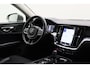 Volvo V60 2.0 T6 Twin Engine AWD Momentum Pro Climate, Cruise, Navigatie, Apple Carplay, LED, Trekhaak, 19''
