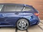 BMW 3-Serie Touring 330e High Executive M-Sport| Panorama | ACC | Trekhaak | 360° Camera | HiFi | Leder/Alcantara | Tansanite Blue