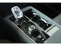 Volvo XC90 T8 Plug-in hybrid AWD Ultra Dark | luchtvering | Semi-Electrische Wegklapbare Trekhaak | 360° Parkeercamera | Nappa lederenbekleding | Black Edition | 20'' Lichtmetalen velgen | Harman Kardon Premium Audio | Google Infotainment