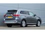 Mitsubishi Outlander PHEV 2.4 INSTYLE 4WD | PLUG IN HYBRID | V2H | SOH % | FULL OPTIONS | SCHUIFDAK | ADAPTIEF CRUISE | ALL SEASON BANDEN | FABRIEKSGARANTIE TOT 23-12-2029* | ALL IN RIJKLAARPRIJS