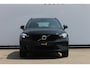 Volvo XC40 B4 211PK Automaat Plus Dark Semi elektrisch wegklapbare trekhaak / Google infotainment / Adaptieve Cruise Control / Verwarmbare voorruit