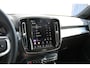 Volvo XC40 B4 211PK Automaat Plus Dark Semi elektrisch wegklapbare trekhaak / Google infotainment / Adaptieve Cruise Control / Verwarmbare voorruit