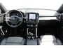 Volvo XC40 B4 211PK Automaat Plus Dark Semi elektrisch wegklapbare trekhaak / Google infotainment / Adaptieve Cruise Control / Verwarmbare voorruit
