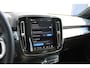 Volvo XC40 B4 211PK Automaat Plus Dark Semi elektrisch wegklapbare trekhaak / Google infotainment / Adaptieve Cruise Control / Verwarmbare voorruit