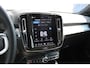 Volvo XC40 B4 211PK Automaat Plus Dark Semi elektrisch wegklapbare trekhaak / Google infotainment / Adaptieve Cruise Control / Verwarmbare voorruit