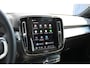 Volvo XC40 B4 211PK Automaat Plus Dark Semi elektrisch wegklapbare trekhaak / Google infotainment / Adaptieve Cruise Control / Verwarmbare voorruit