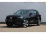 Volvo XC40 B4 211PK Automaat Plus Dark Semi elektrisch wegklapbare trekhaak / Google infotainment / Adaptieve Cruise Control / Verwarmbare voorruit