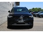 Volvo XC40 2.0 B4 Plus Dark | Achteropkomend verkeer waarschuwing | Apple Carplay & Android Auto | Autonomous Emergency Braking | Bots herkenning en activatie | Cruise control adaptief met Stop&Go en stuurhulp | Dodehoekdetectie met correctie