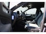 Volvo XC40 2.0 B4 Plus Dark | Achteropkomend verkeer waarschuwing | Apple Carplay & Android Auto | Autonomous Emergency Braking | Bots herkenning en activatie | Cruise control adaptief met Stop&Go en stuurhulp | Dodehoekdetectie met correctie