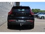 Volvo XC40 2.0 B4 Plus Dark | Achteropkomend verkeer waarschuwing | Apple Carplay & Android Auto | Autonomous Emergency Braking | Bots herkenning en activatie | Cruise control adaptief met Stop&Go en stuurhulp | Dodehoekdetectie met correctie