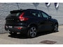 Volvo XC40 2.0 B4 Plus Dark | Achteropkomend verkeer waarschuwing | Apple Carplay & Android Auto | Autonomous Emergency Braking | Bots herkenning en activatie | Cruise control adaptief met Stop&Go en stuurhulp | Dodehoekdetectie met correctie