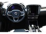 Volvo XC40 2.0 B4 Plus Dark | Achteropkomend verkeer waarschuwing | Apple Carplay & Android Auto | Autonomous Emergency Braking | Bots herkenning en activatie | Cruise control adaptief met Stop&Go en stuurhulp | Dodehoekdetectie met correctie