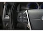 Volvo XC60 2.0 T5 R-Design | 1e Eigenaar | Adaptief cruise | Trekhaak | Stoel verwarming |