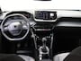 Peugeot 2008 1.2 PureTech 100 Allure | Parkeersensoren voor en achter | 17"velgen | Apple Carplay en Android Auto