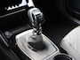 Peugeot 2008 1.2 PureTech 100 Allure | Parkeersensoren voor en achter | 17"velgen | Apple Carplay en Android Auto